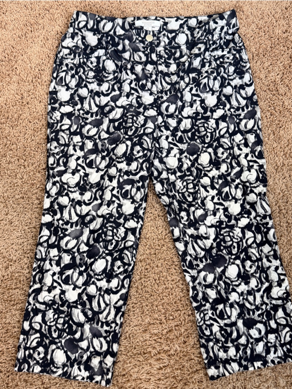 Chico's Size Small Black & White Abstract Crop Spandex Pants Lightweight Airy